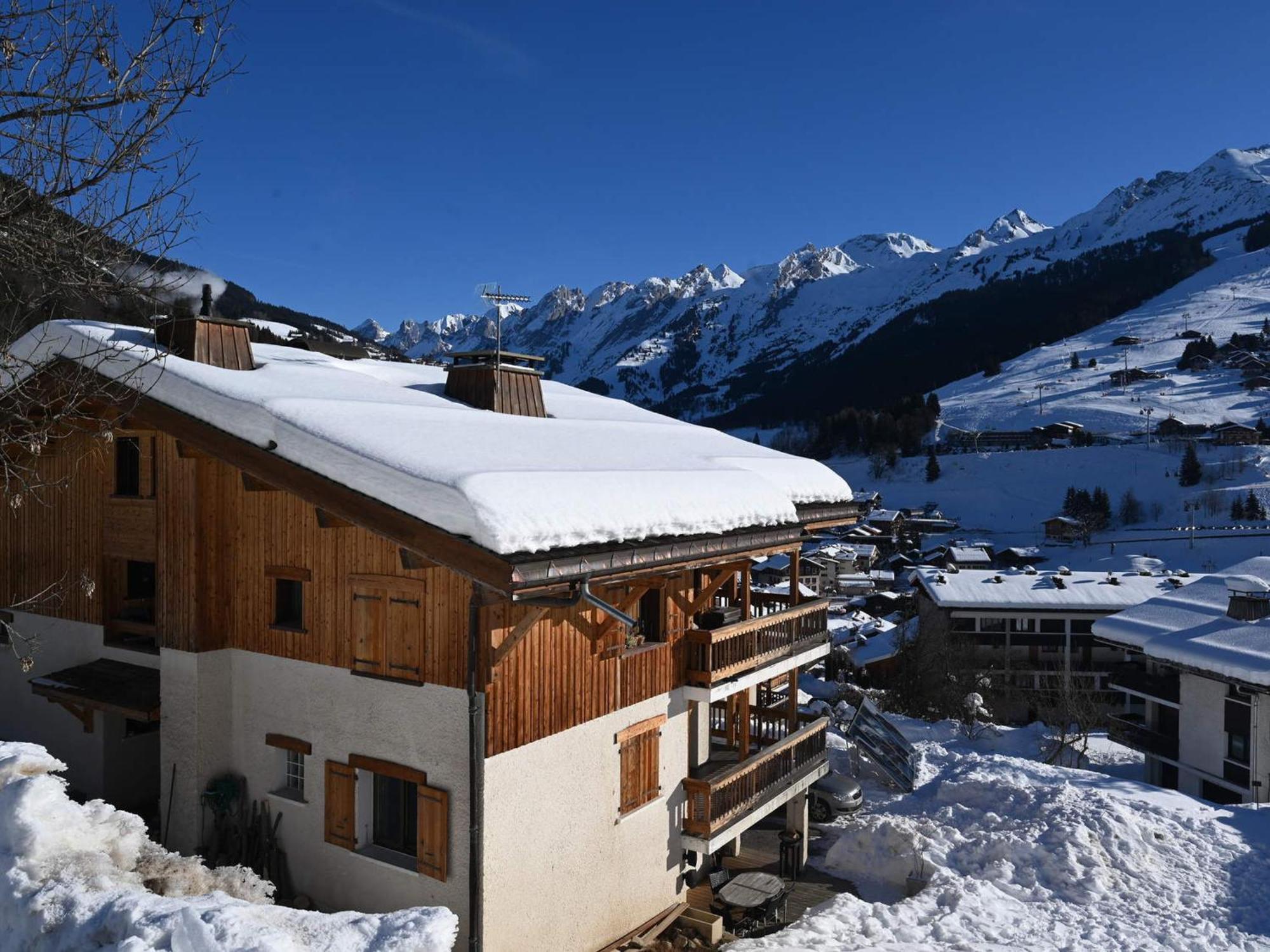 Appartement 2 Chambres Proche Pistes Avec Balcon Et Parking - Fr-1-459-181 La Clusaz Exteriör bild